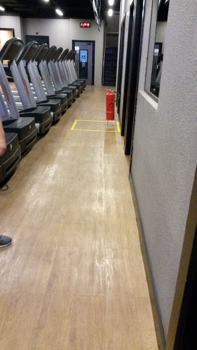 Academia Smart Fit - Rua Rio de Janeiro foto 5